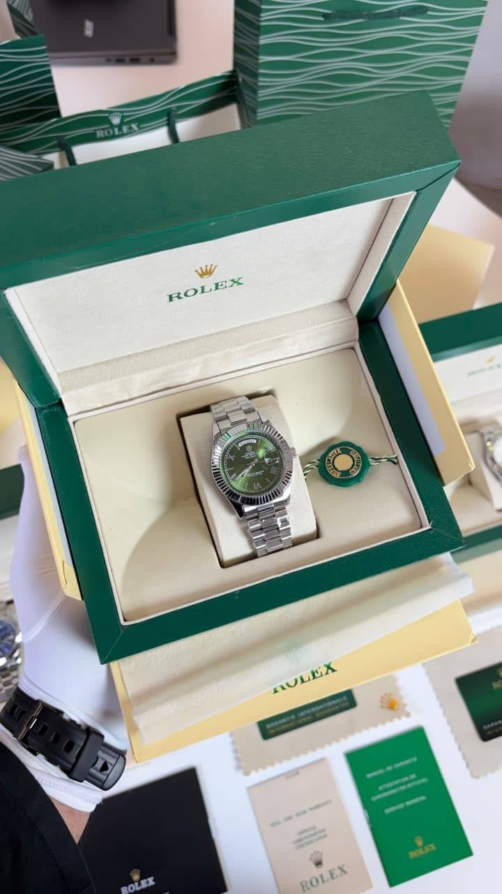 Silver Green Exclusive Day Date Premium Watch for Men